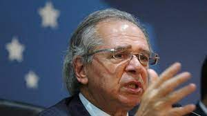 Paulo Guedes abandona entrevista na RedeTV! após pergunta sobre piso da enfermagem